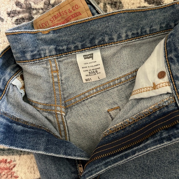 Vintage high waisted Levi Strauss shorts - Picture 4 of 4